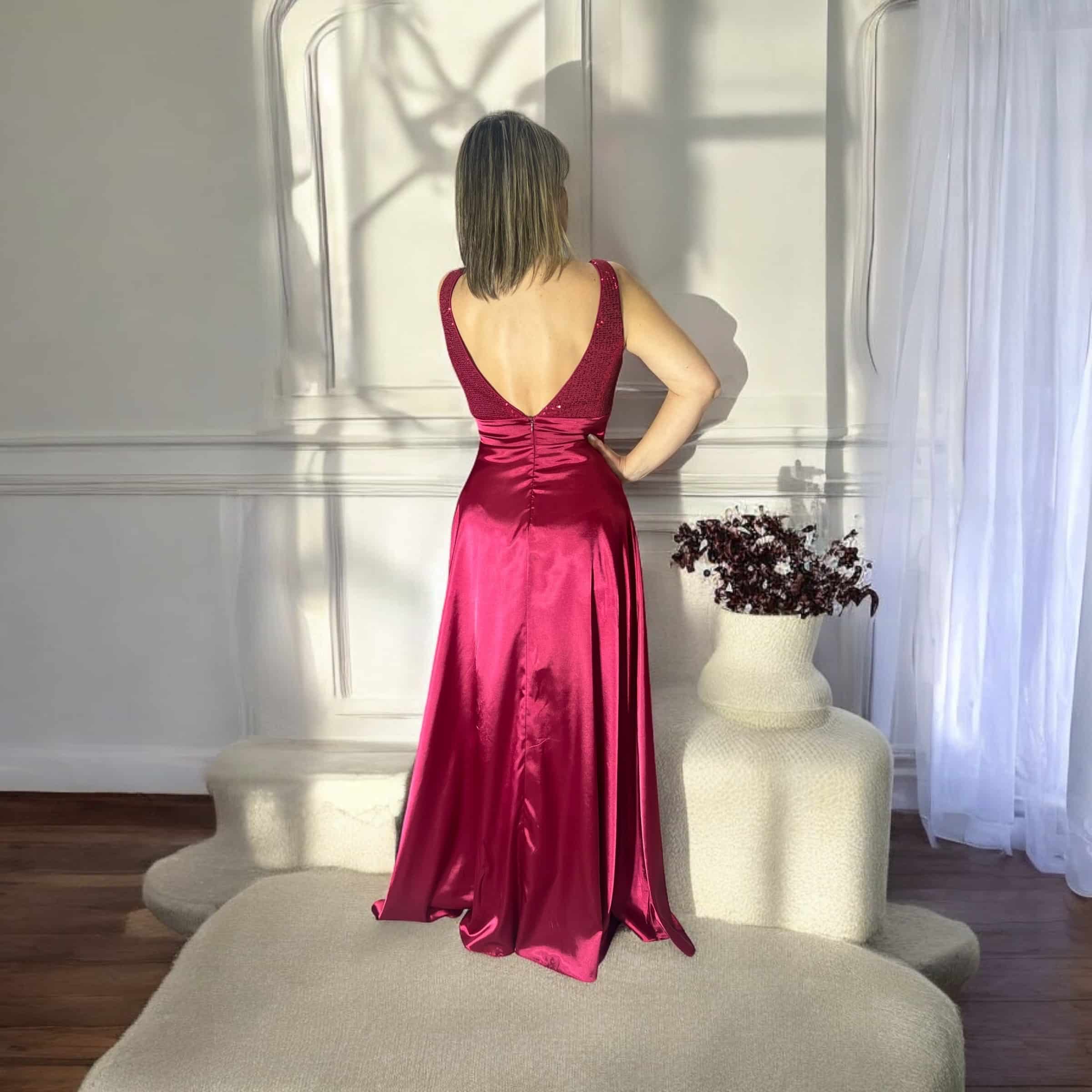 Vestido de Fiesta en satín con lentejuelas