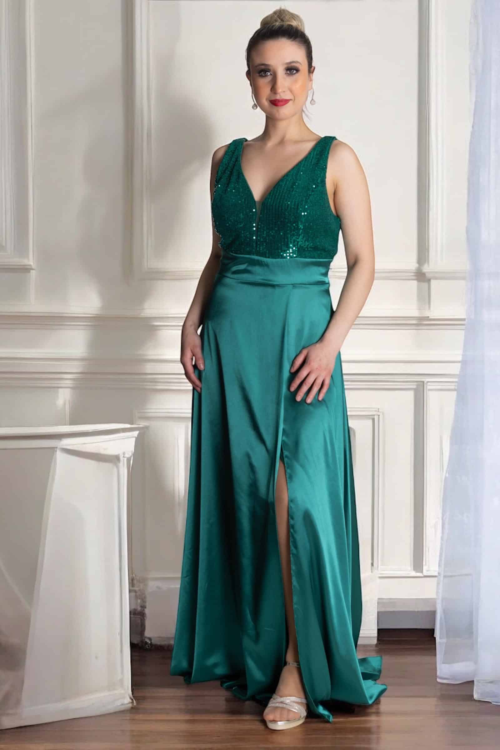 Vestido de Fiesta en satín con lentejuelas