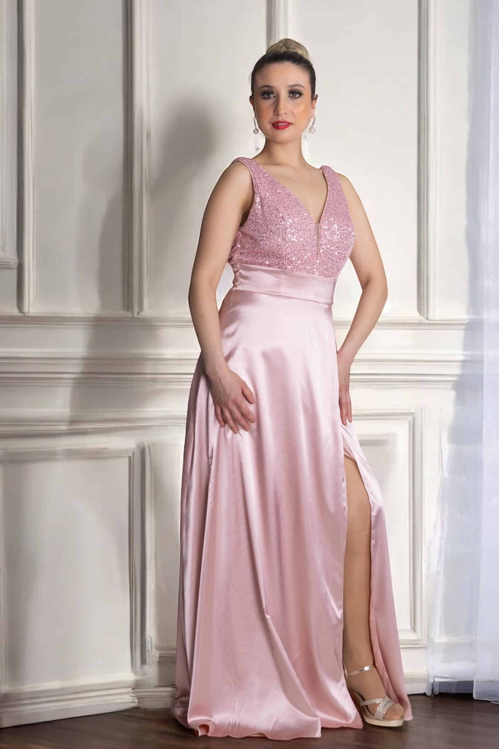 Vestido de Fiesta en satín con lentejuelas