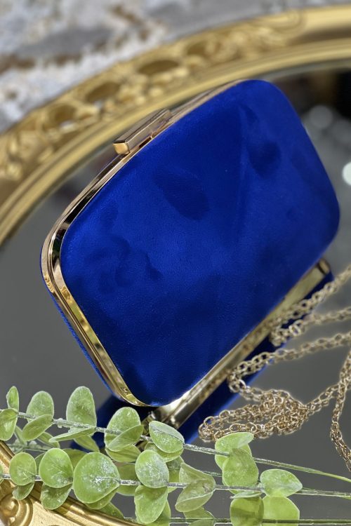 Clutch metálico símil gamuza