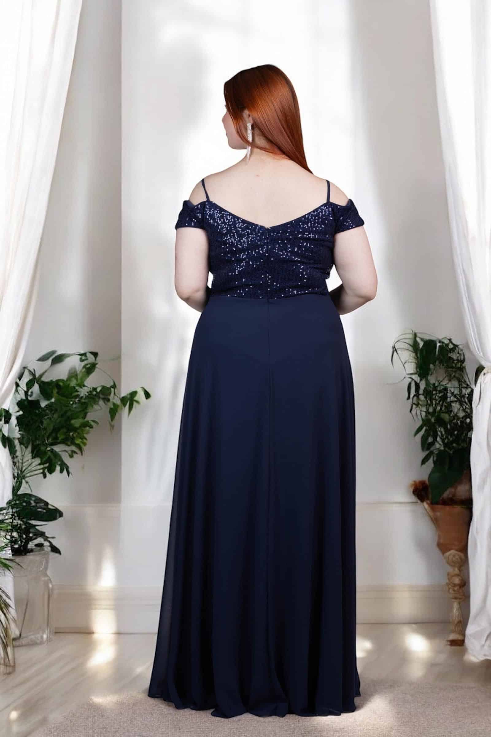 Vestido De Fiesta Elegante En Crep con Lentejuelas - Imagen 3